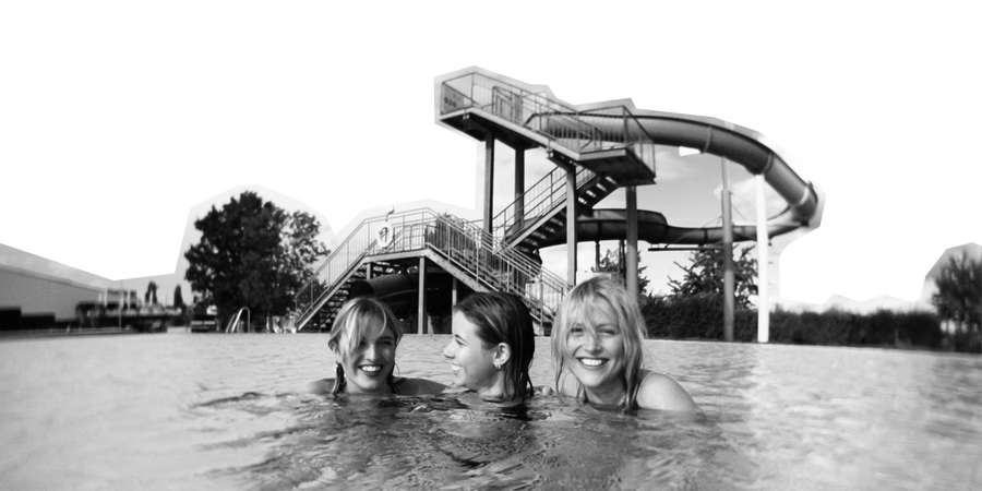 Bannerbild für den Lovehead-Store mit Lovehead-Mitgliederinnen